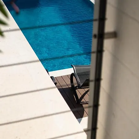 Lena Luxury Ii זאדאר